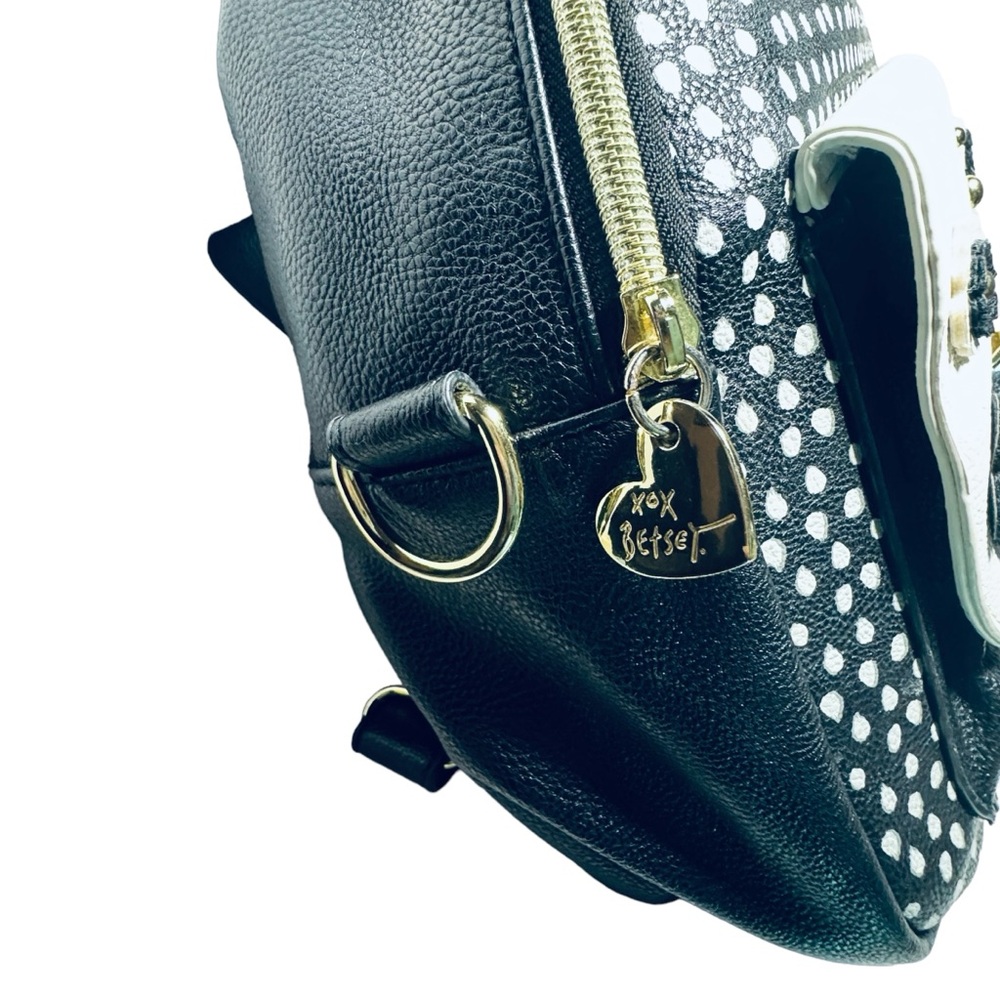 Like🆕 Betsey Johnson | Mini Convertible Backpack Purse - Picture 10 of 16